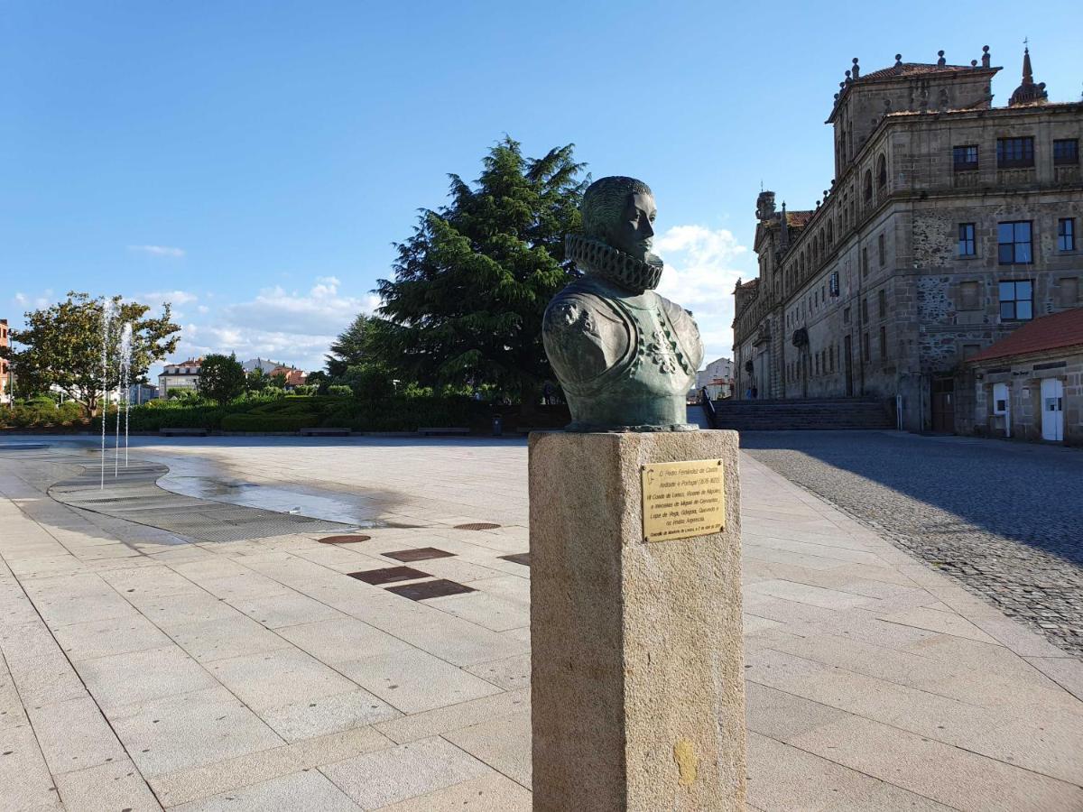 Acogedor apartamento en el centro de Monforte Monforte De Lemos Exterior foto